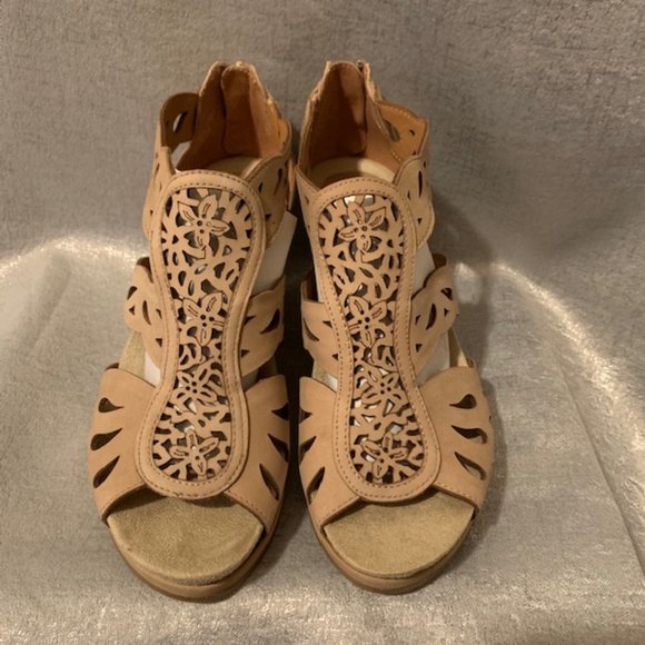 *NEW* EARTHIE'S CAMPORA WEDGE SANDALS SZ 9 - Picture 3 of 5